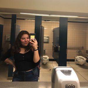 Meet your Posher, Fernanda